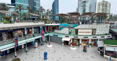 Centro comercial Larcomar, en Miraflores.