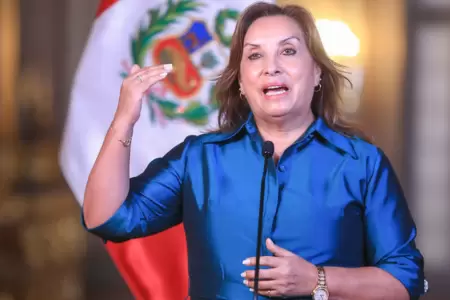 Aprueban informe final de la Com. de Fiscalizacin recomienda vacar a Dina Bolua