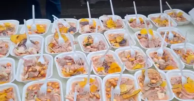 Porciones gratis del ceviche más picante del mundo.