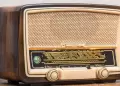 100 aos de la radio en el Per: El medio de comunicacin ms confiable y accesible