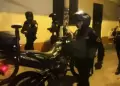 Delincuentes sueltan pitbull contra policías para evitar ser capturados en operativo