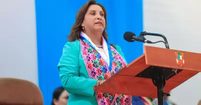 Dina Boluarte denuncia ataques contra su gobierno.