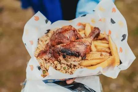 Pollo a la brasa con Chifa