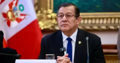 Eduardo Salhuana recalca que fallos de la JNJ y el Poder Judicial deben acatarse