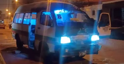 Sicarios asesinan a chofer de combi en SMP