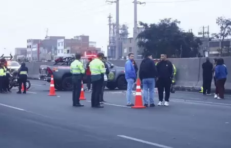 Agente policial pierde la vida en el valo Naranjal en Los Olivos.