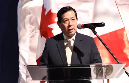 Eduardo Arana.