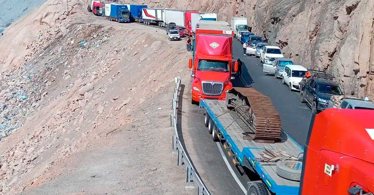 Paro minero generaría S/622 millones de pérdidas diarias: CCL estima gran monto por bloqueo de vías