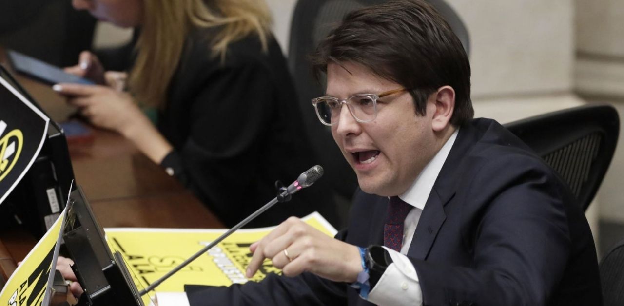 Miguel Uribe: Político colombiano muestra una "respuesta clínica favorable y estable" tras atentado en su contra