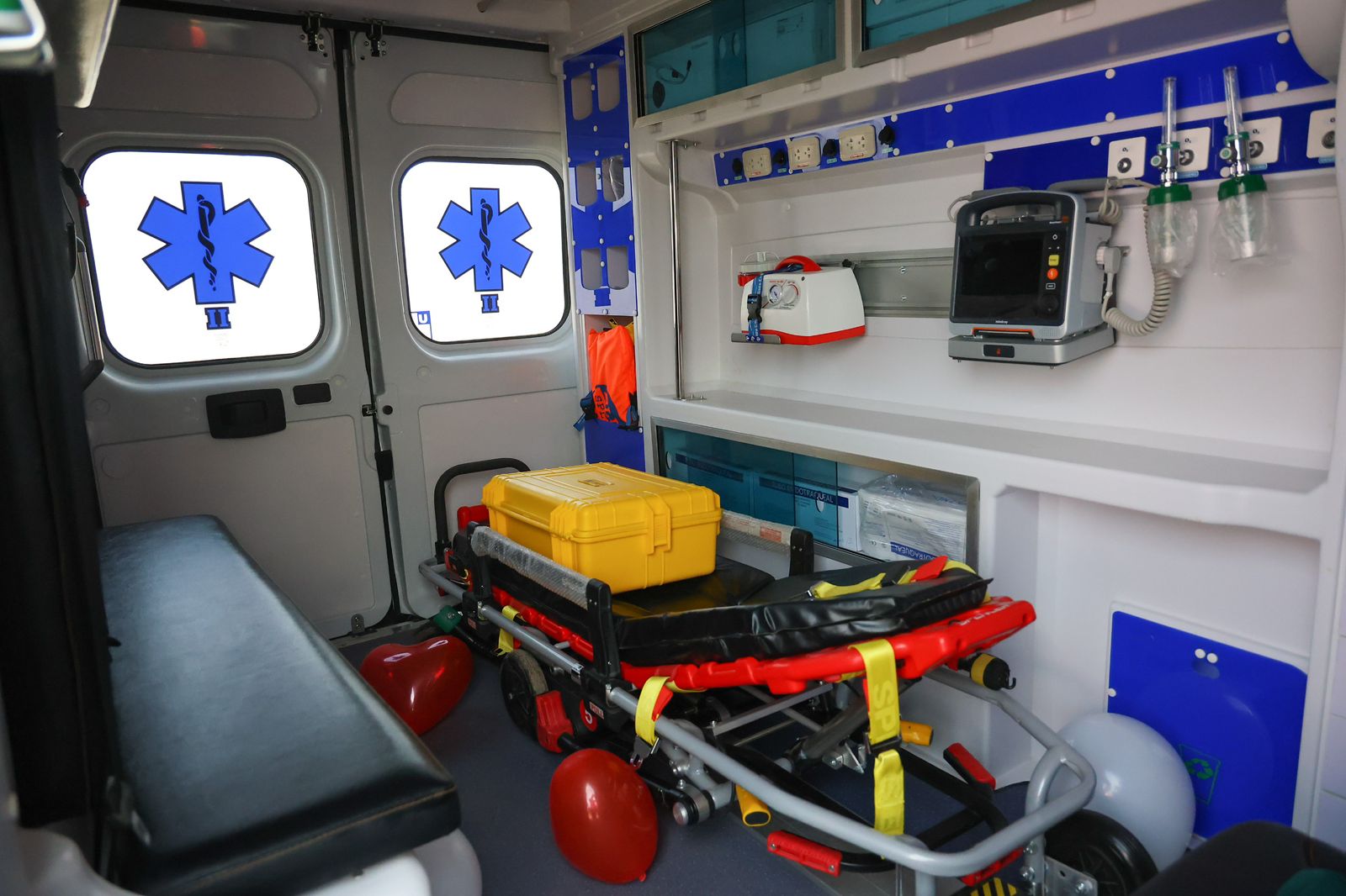 Equipos de la ambulancia