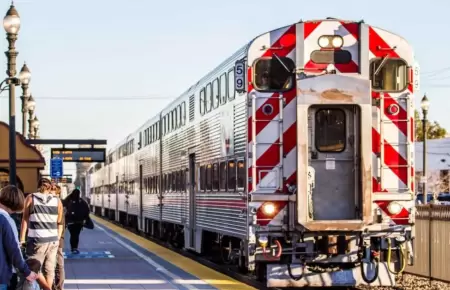 MTC da plazo de 5 das a MML para informar del estado actual de trenes donados.