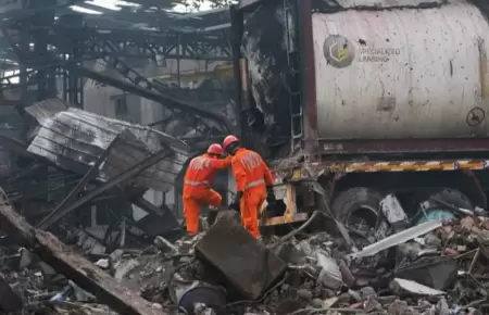 Planta qumica explota en India y deja ms de 30 muertos.