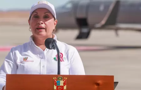 Presidenta anuncia en Arequipa nueva flota para la FAP.