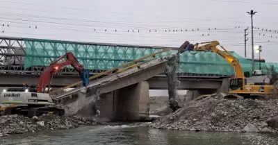 MTC inicia demolicin del puente Chancay.