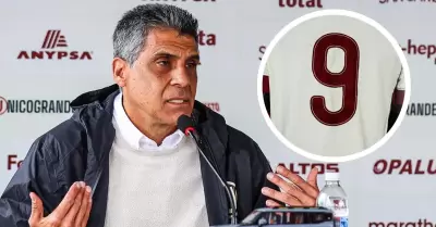 lvaro Barco no descarta la llegada de un 9 para reforzar a Universitario.