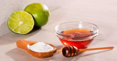 Miel y bicarbonato: Remedio casero.