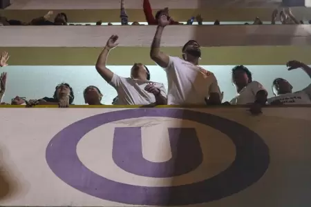 Universitario presenta su nueva camiseta