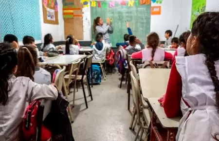 Presentan proyecto de ley para aumentar inversin anual en educacin.