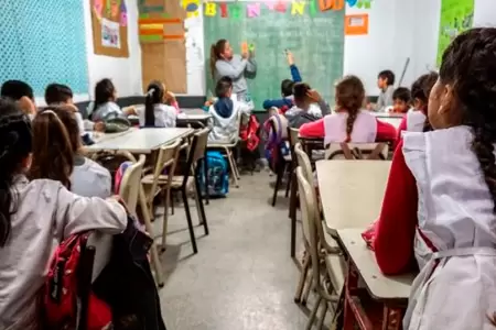 Presentan proyecto de ley para aumentar inversin anual en educacin.