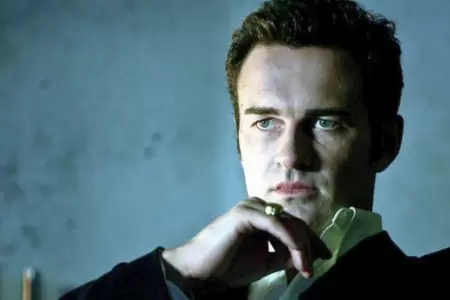 Julian McMahon