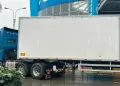 Caos en el Metropolitano: Triler queda atascado en terminal Matellini por intentar ingresar a rotonda de buses alimentadores
