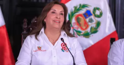 Dina Boluarte sobre aumento del sueldo presidencial.