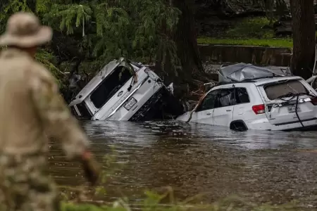Ms de 80 muertos por inundaciones al sur de Estados Unidos.