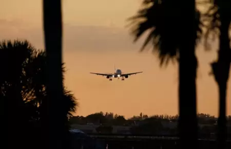 Avin vuelve a tierra por amenaza de bomba durante el vuelo
