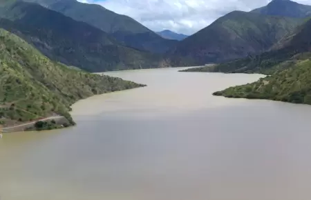 Agricultores exigen continuidad de proyecto Olmos.