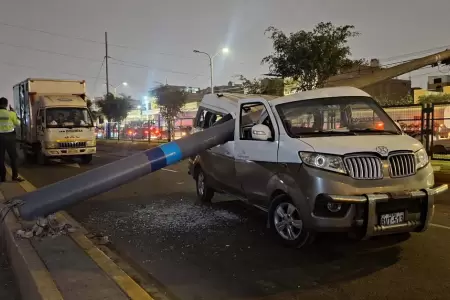 Accidente deja 4 heridos y bloquea va de acceso al nuevo Jorge Chvez.