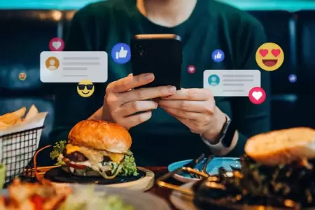 Restaurante rechaza propuesta de influencer que peda comer gratis