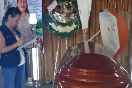 Mujer muere tras bao de florecimiento
