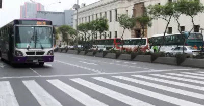 Restablecen a la normalidad el tránsito en la Av. Abancay.