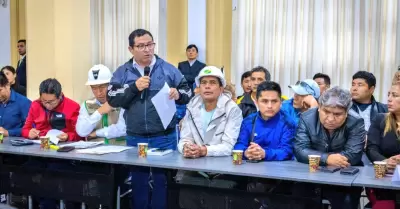 Defensoría del Pueblo convoca a gremios mineros para buscar consensos.