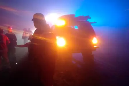 Minivn cay por abismo en Jicamarca dejando dos muertos