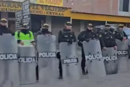 PNP buscar liberar la Panamericana Sur tras bloqueo de mineros.