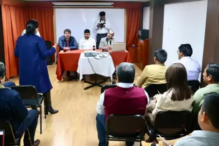 MINAM y 500 mineros de Arequipa acuerdan formalizarse.