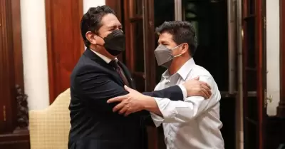 Vladimir Cerrón revela conflictos con Pedro Castillo.