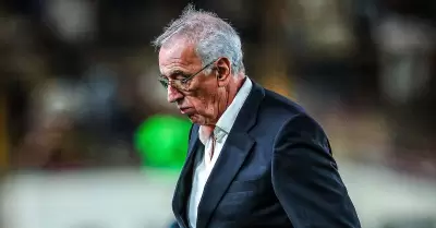 Jorge Fossati puso en duda su continuidad en Universitario tras salida de Jean F