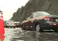 Atencin conductores! Aniego provoc fuerte congestin vehicular en la bajada del Malecn Grau en Chorrillos