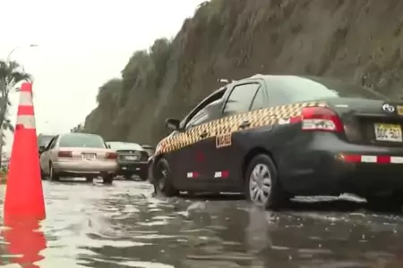 Reportan aniego en la Costa Verde - Chorrillos.