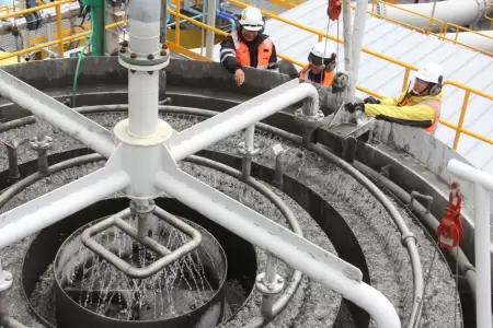 Jorge Montero confirma hallazgo de petrleo y gas natural en el lote Z-62 frente