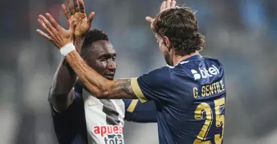 Alianza Lima venció 2-0 a Gremio y parte con ventaja en los playoffs de la Copa
