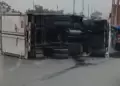 Camin termin volcado en autopista Ramiro Prial: Conductor habra perdido el control del vehculo