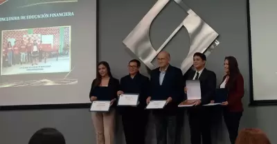 Reconocimiento a Caja Huancayo