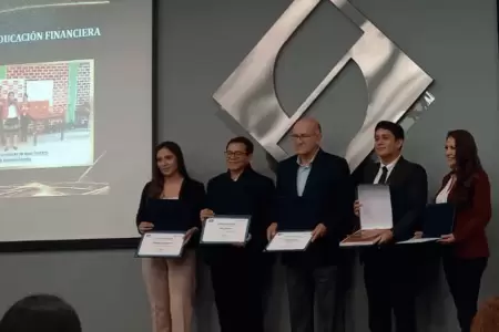 Reconocimiento a Caja Huancayo