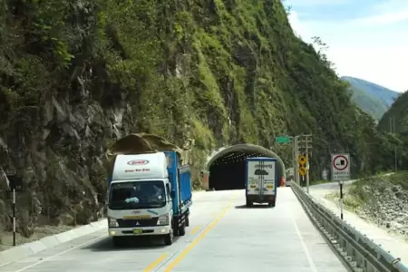 Restringirn la circulacin de vehculos de carga en la Carretera Central por Fi