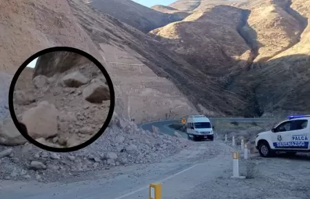 carreta de Tacna sufre derrumbe de rocas y tierra
