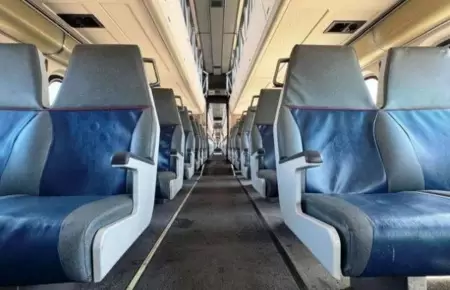 Contralora detect deficientes en asientos de los trenes de Caltrain.