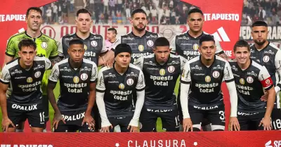 Universitarios sigue firme en el Monumental tras vencer 2-1 a Comerciantes Unido